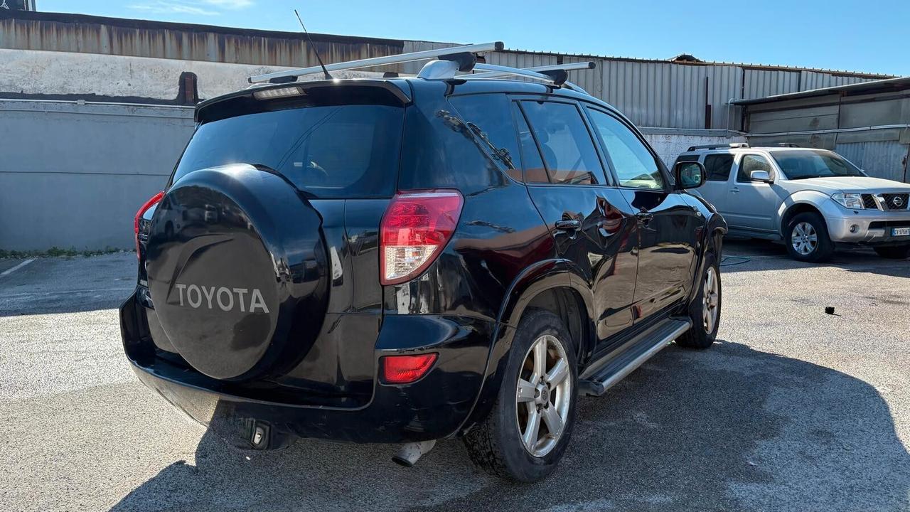Toyota RAV 4 2.2 Diesel