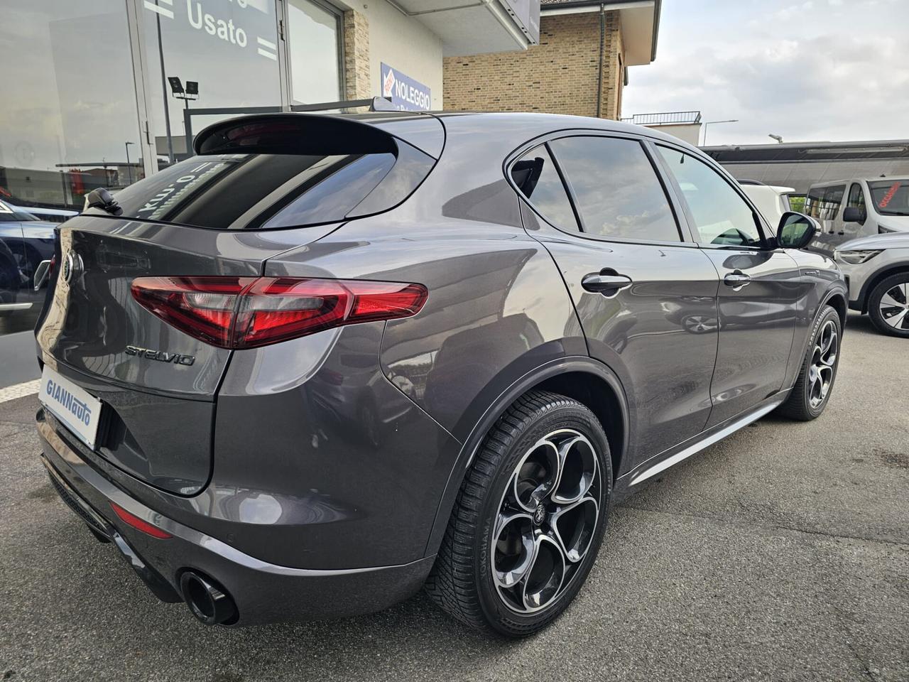 Alfa Romeo Stelvio 2.2 Turbodiesel 210 CV AT8 Q4 Veloce Tì