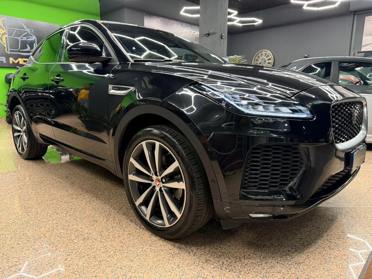 Jaguar E-Pace 2.0D 180 CV AWD aut. R-Dynamic HSE