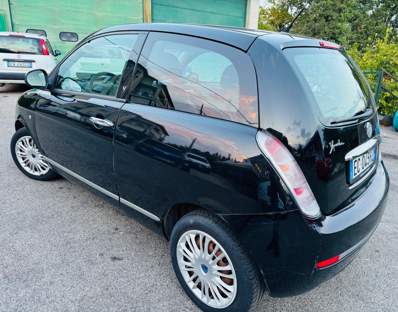 Lancia Ypsilon 1.2 Versus !!!!!!!!!!!!!!!