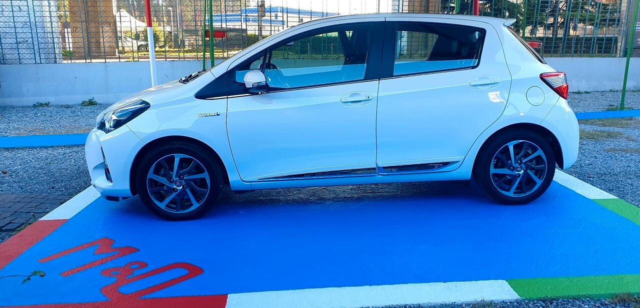 TOYOTA YARIS 1.5 BENZINA/HYBRID FULL OPTIONAL