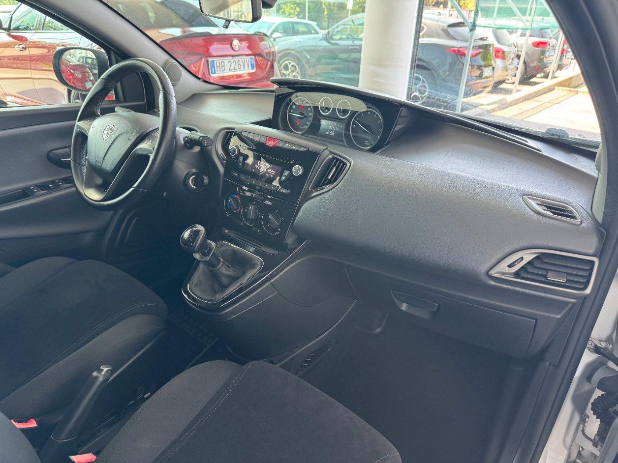 Lancia Ypsilon 5 Porte 1.2 69cv S&S Gold