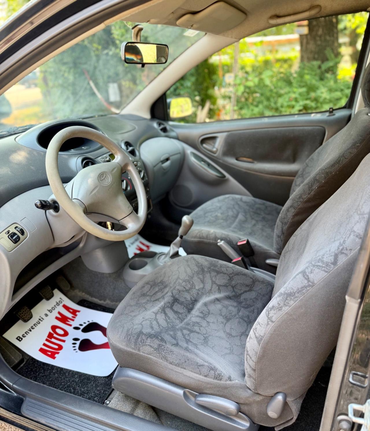 Toyota Yaris 1.0i 16V OK NEOPATENTATI ! ! !