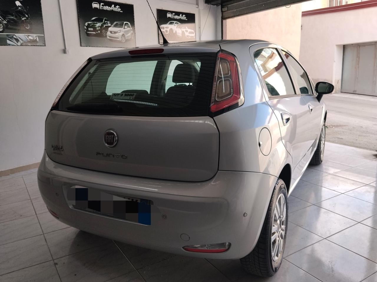 Fiat Punto 1.4 bnz/Metano 2013 CON GARANZIA