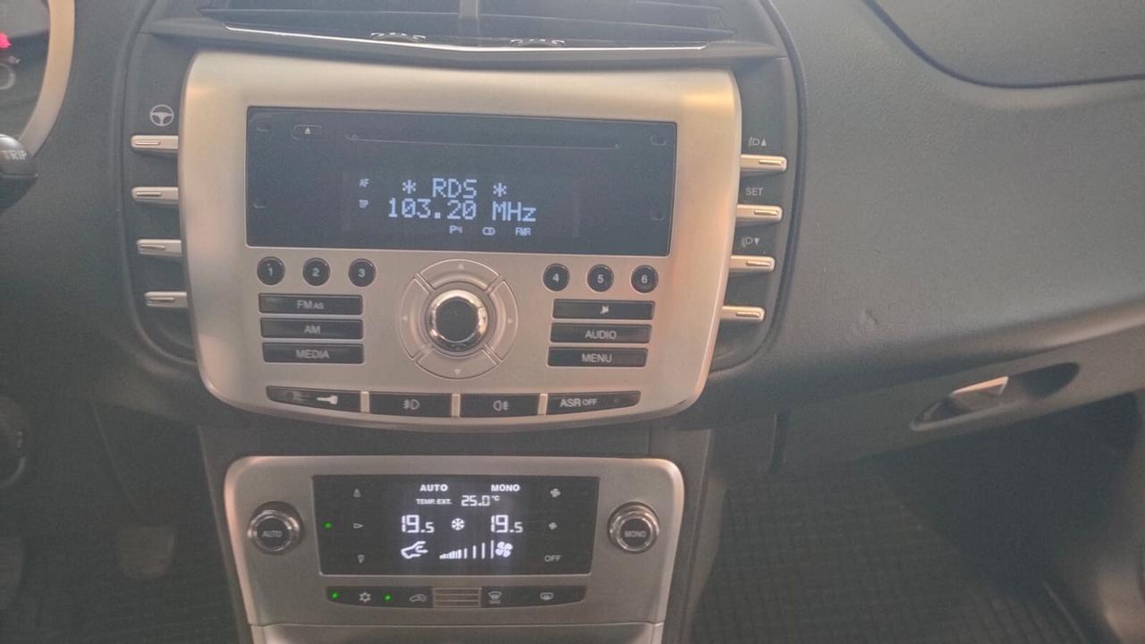 Lancia Delta 1.6 MJT DPF 105 CV Gold