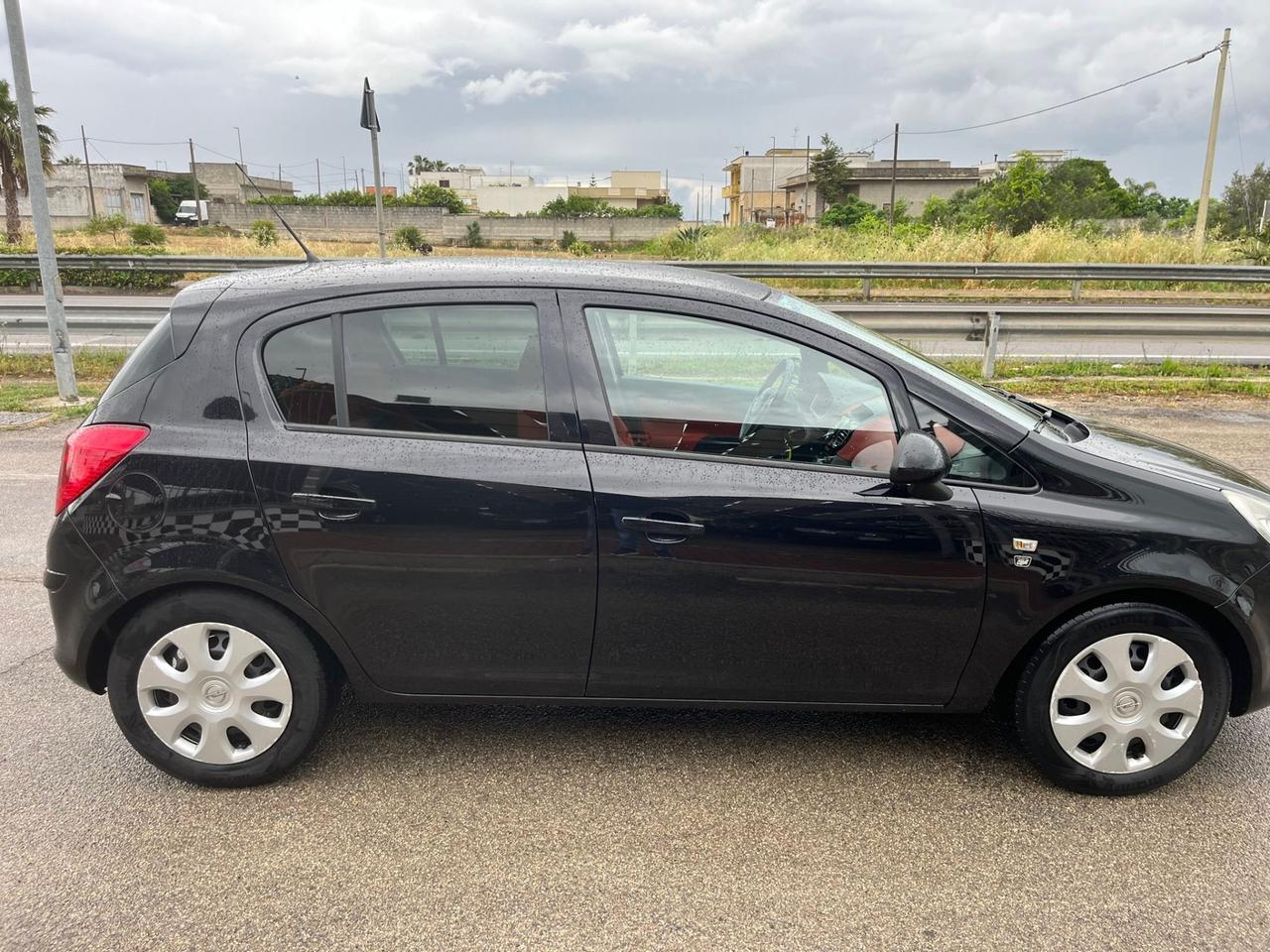 Opel Corsa 1.2 5 porte GPL Unipro 2010