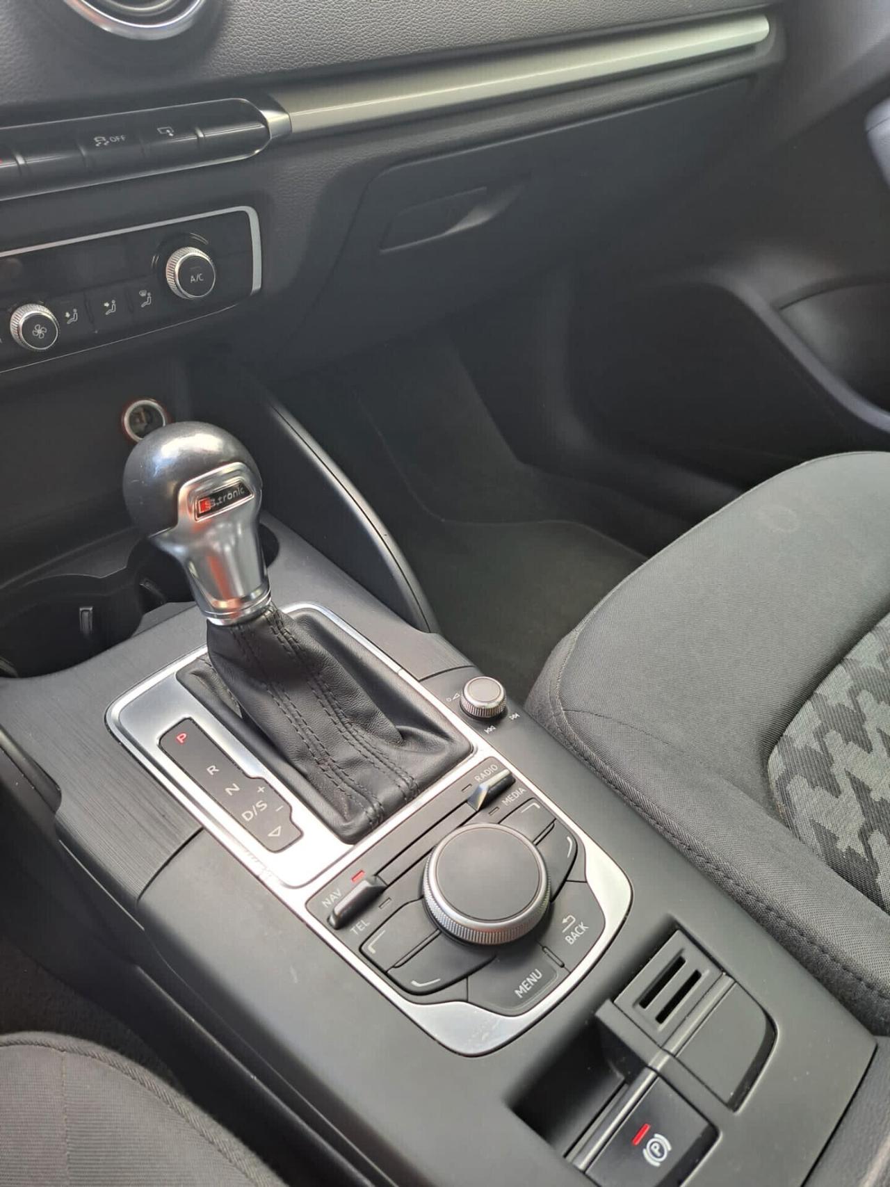 Audi A3 1.6 TDI Ambition NEOPATENTATI