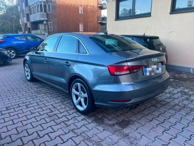 AUDI A3 Sedan 1.5 TFSI COD S tronic Business