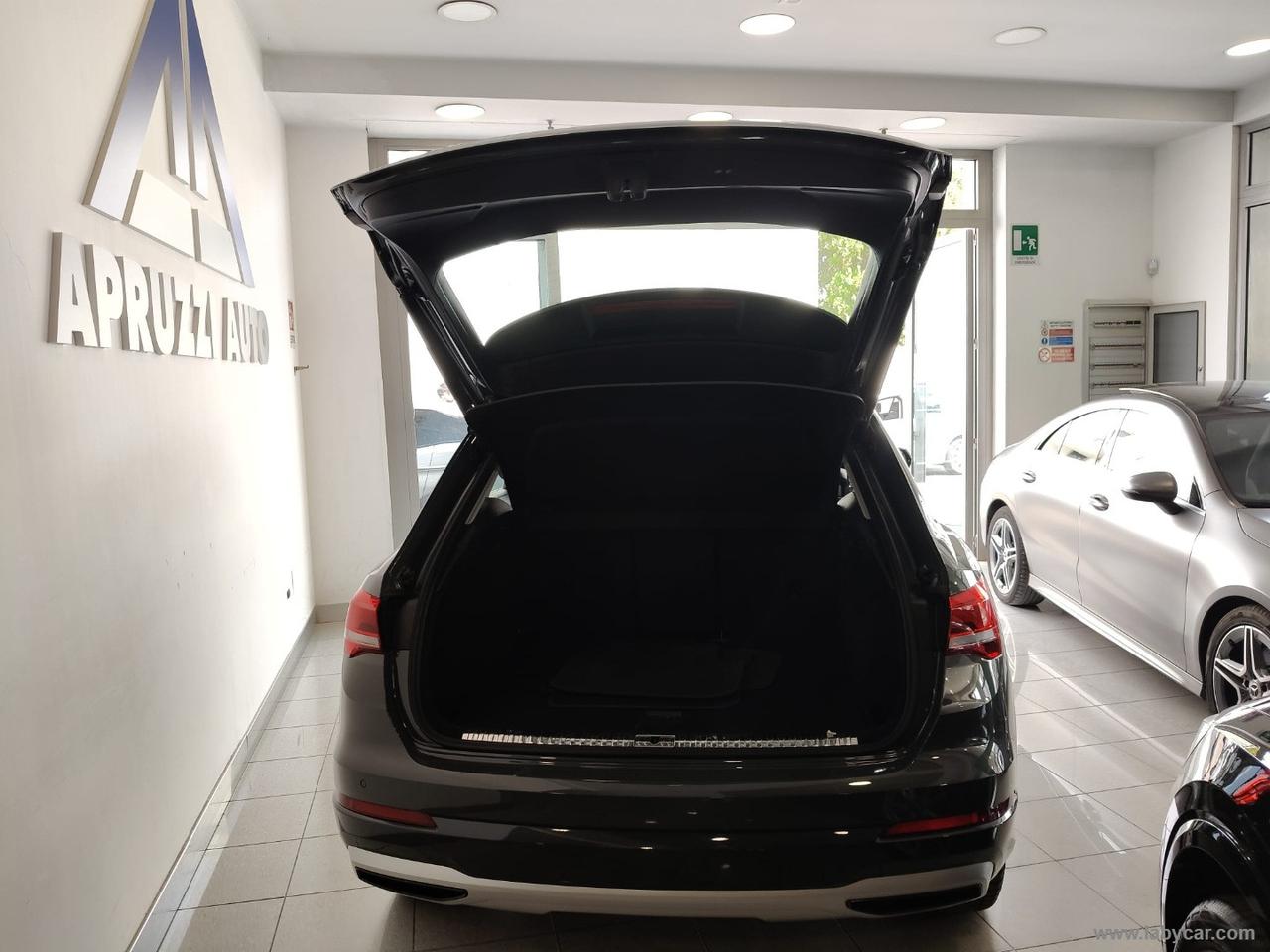 AUDI Q3 40 TDI quattro S tr. Business Adv.