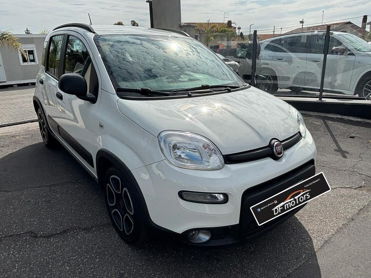 Fiat Panda 1.0 FireFly S&S Hybrid Red