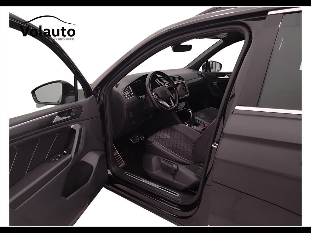 VOLKSWAGEN Tiguan II 2021 - Tiguan 2.0 tdi R-Line 150cv dsg
