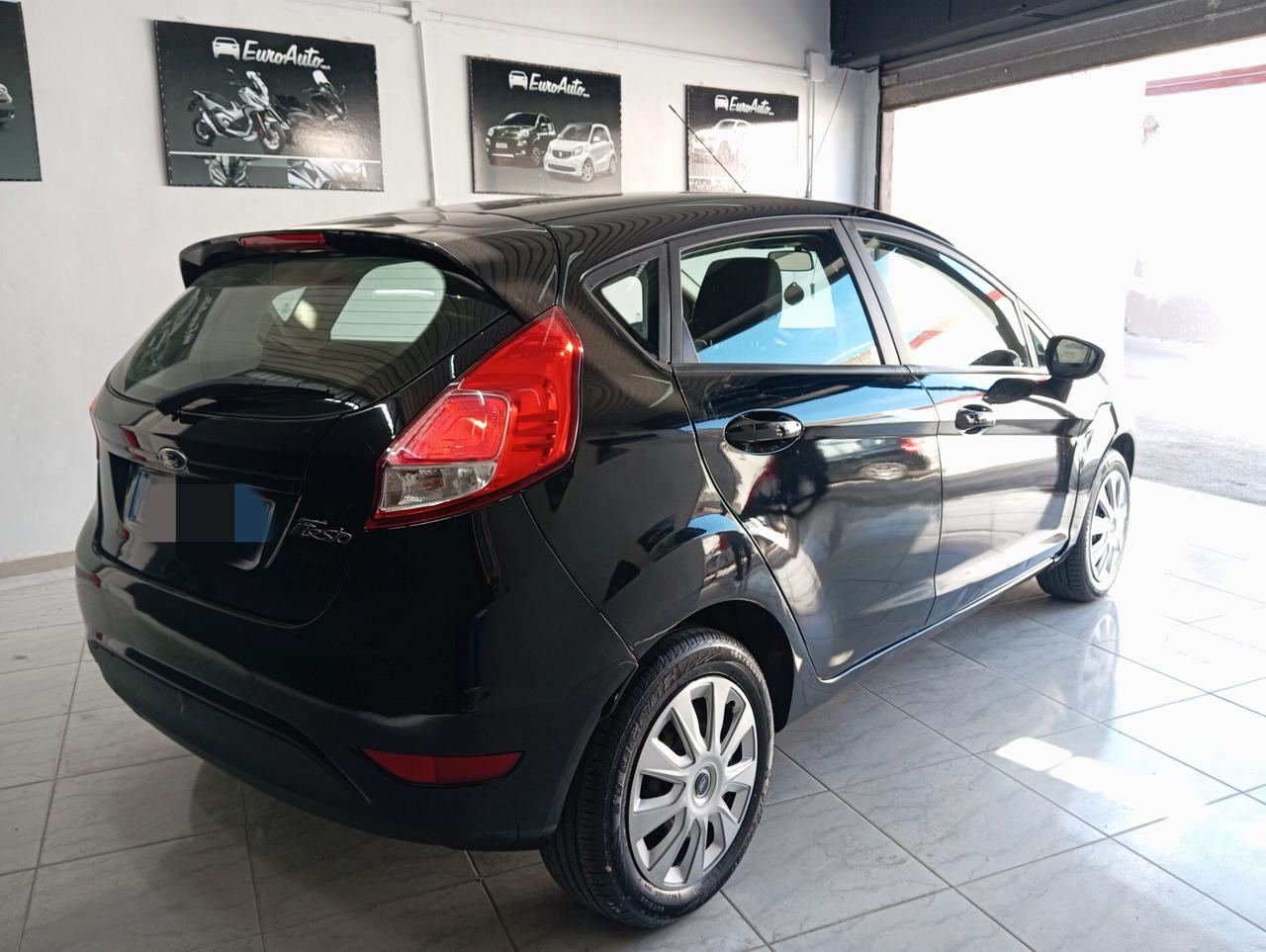 Ford Fiesta 1.4 Benz/GPL 2015 CON GARANZIA