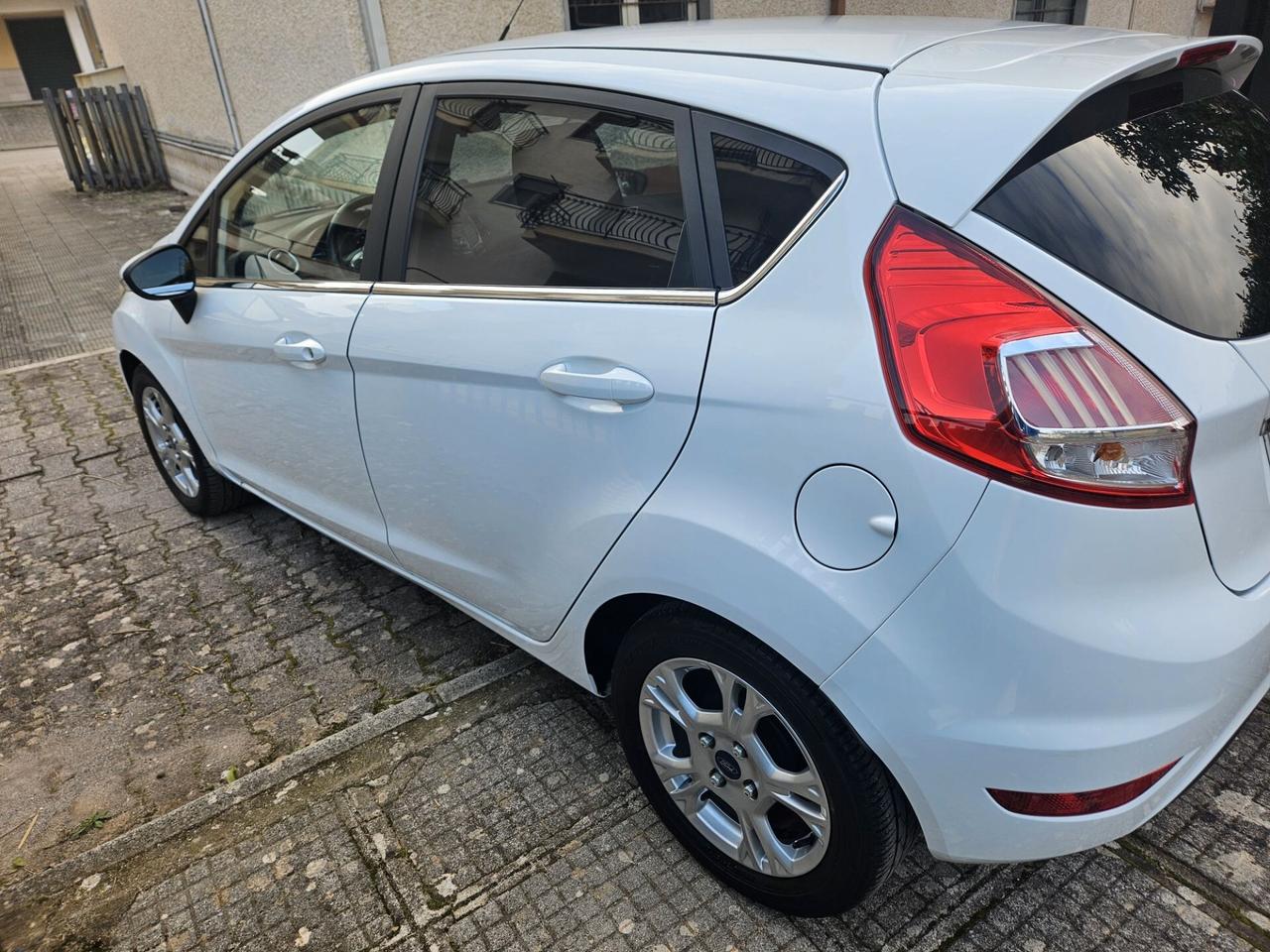 Ford Fiesta 1.5 TDCi 75CV Titanium OK NEOPATENTATI