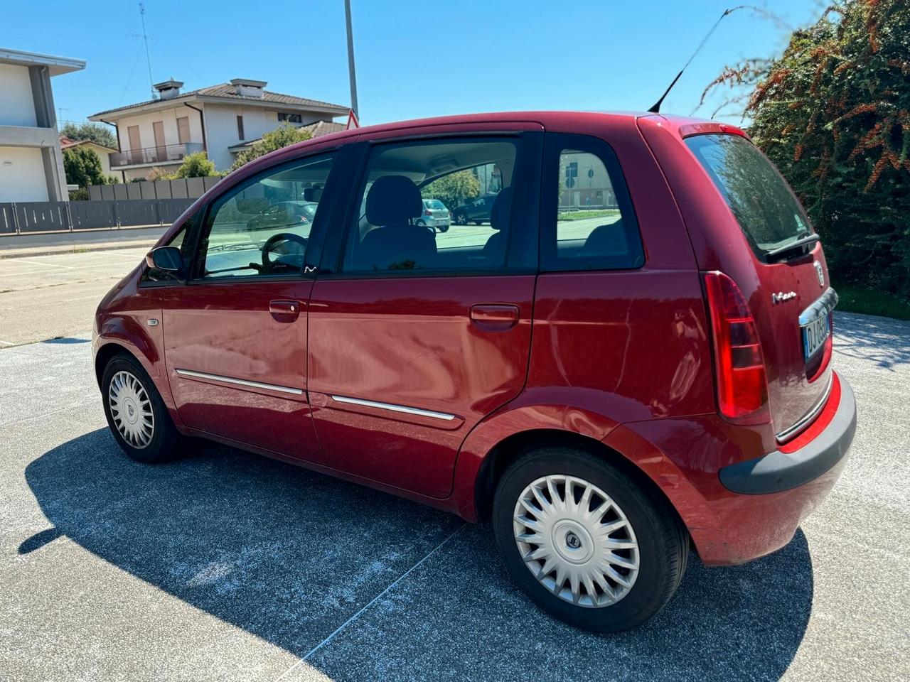 Lancia MUSA 1.4 16V Platino Plus