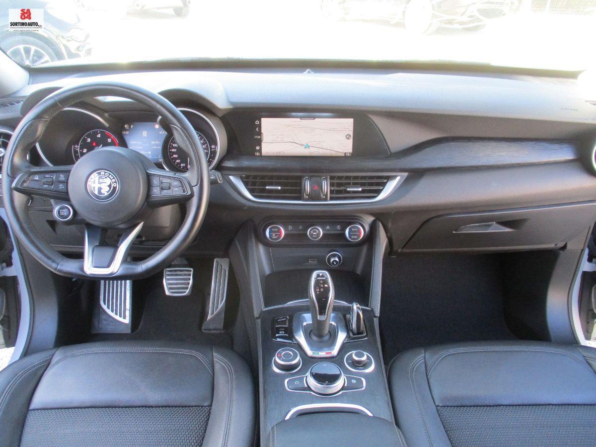A.R.Stelvio 2.2 T.diesel 190cv AT8 RWD Exec.-2021 FULL