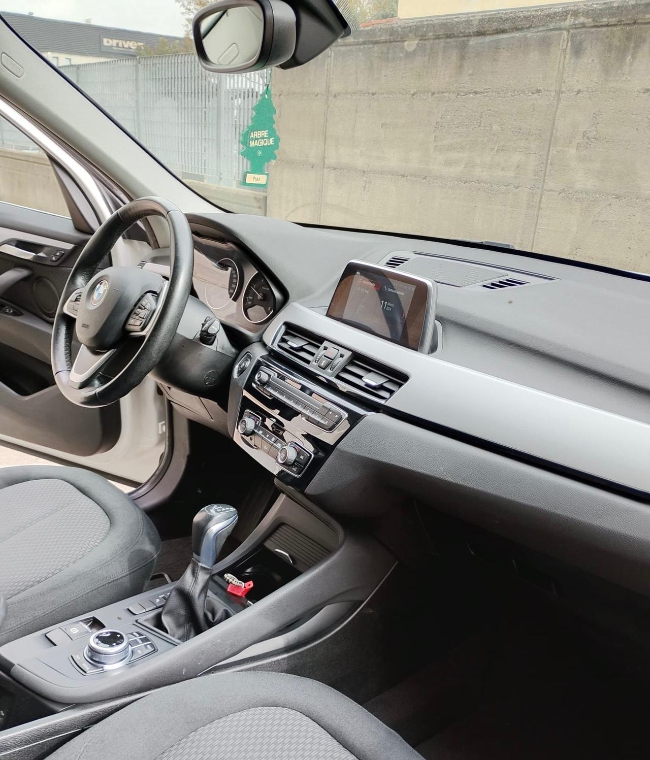 Bmw X1 sDrive18d xLine