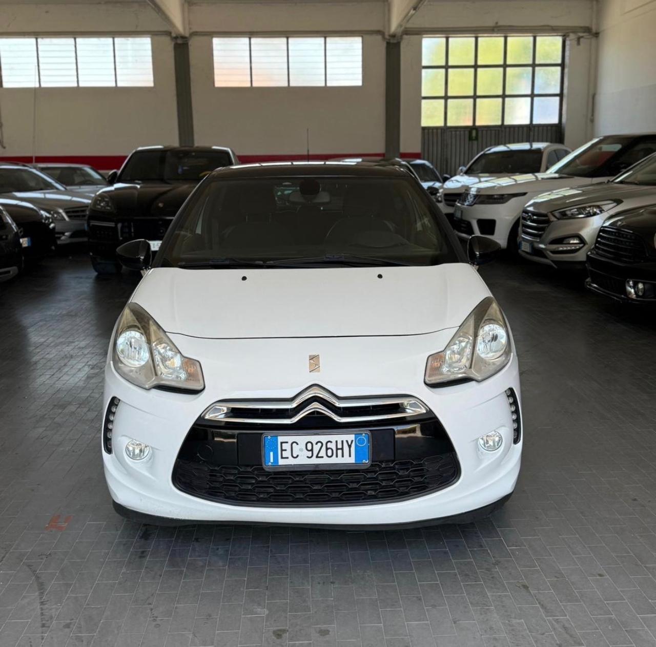Citroen DS3 DS 3 1.4 VTi 95 Just Black (70 kw)