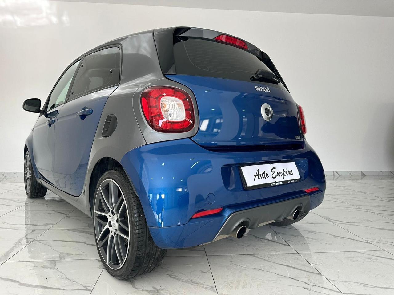 SMART FORFOUR BRABUS XCLUSIVE 109 CV 25.000 KM TETTO/JBL/PANORAMA