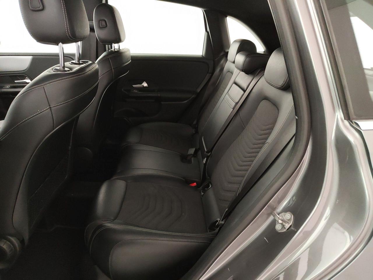 Mercedes-benz B 180 B 180 d Automatic Business Extra