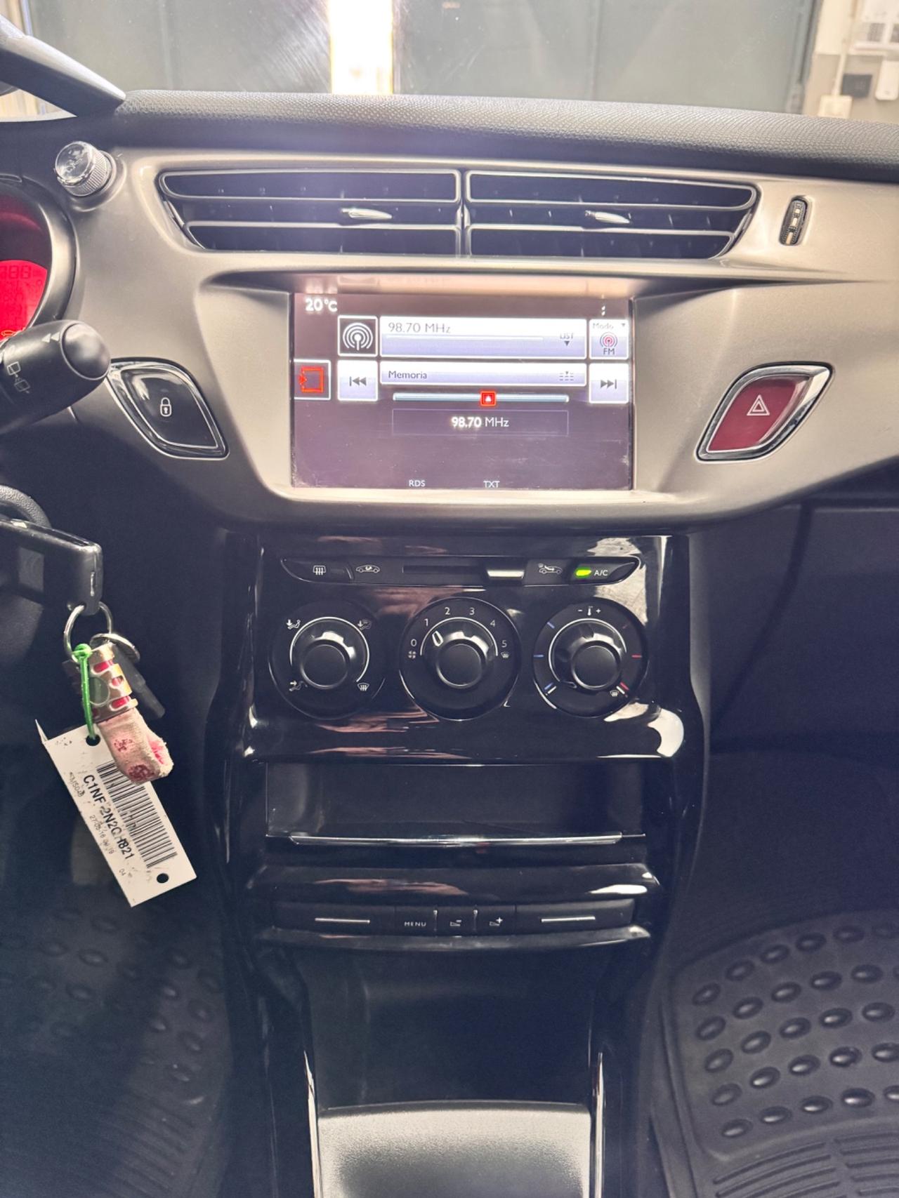 Citroen C3 1.2 82 Cv 5P. Exclusive KM 0 - 09/2016