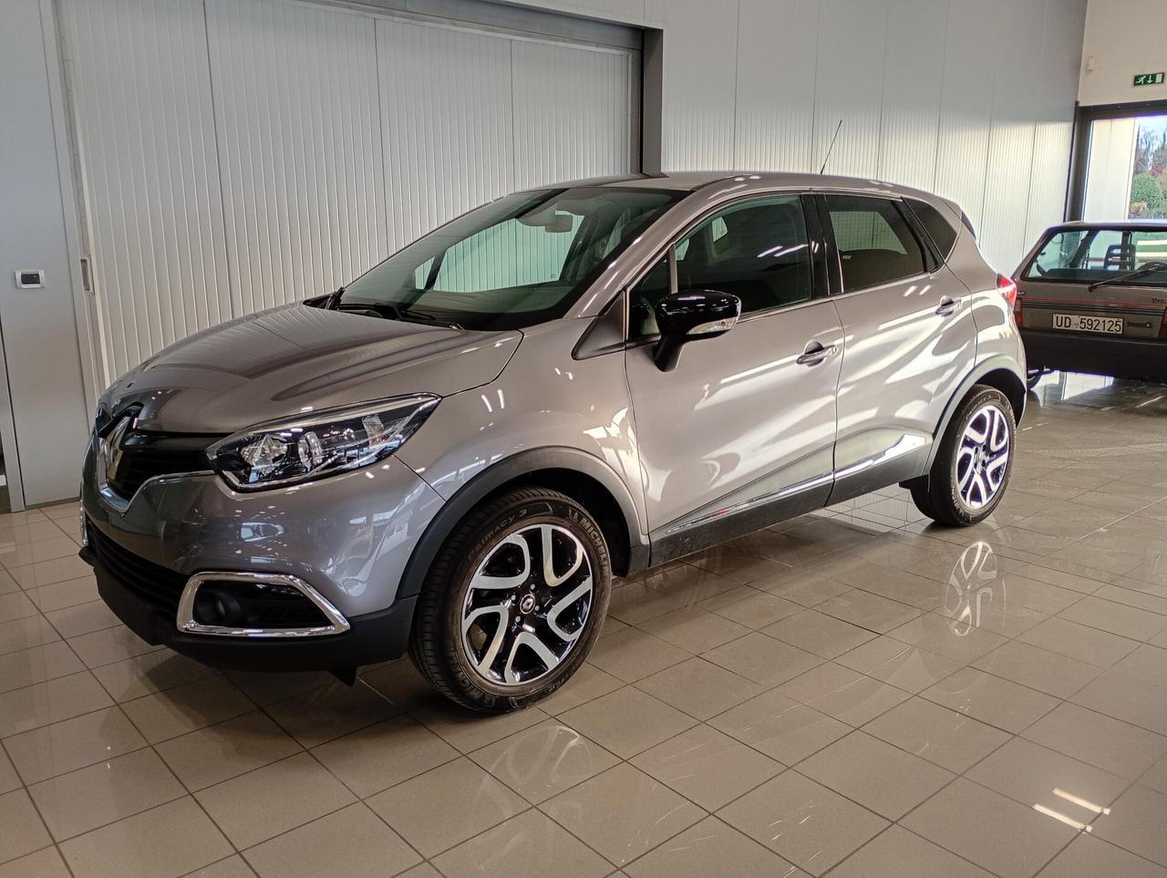 Renault Captur TCe 12V 90 CV - NEOPATENTATI