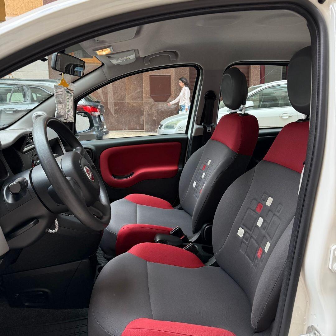 Fiat Panda **CAMBIO AUTOMATICO**