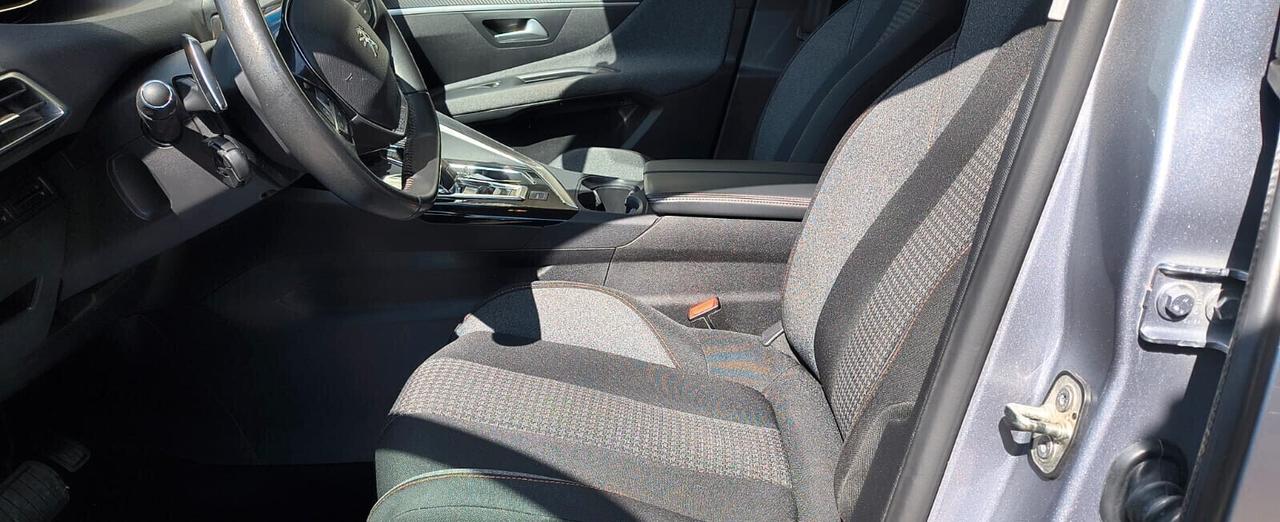 Peugeot 3008 1.5 Diesel Cambio Automatico