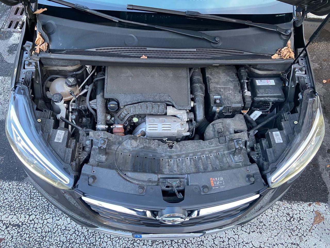 Opel Crossland X Innovation 1.2 #9187