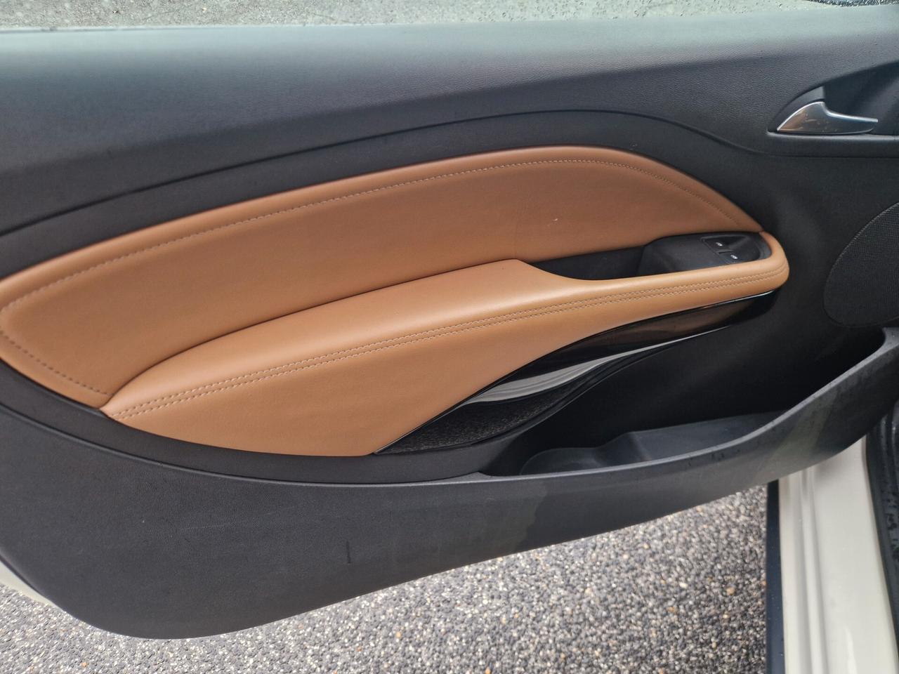 Opel Adam Rocks 1.2 70cv Allestimento particolare