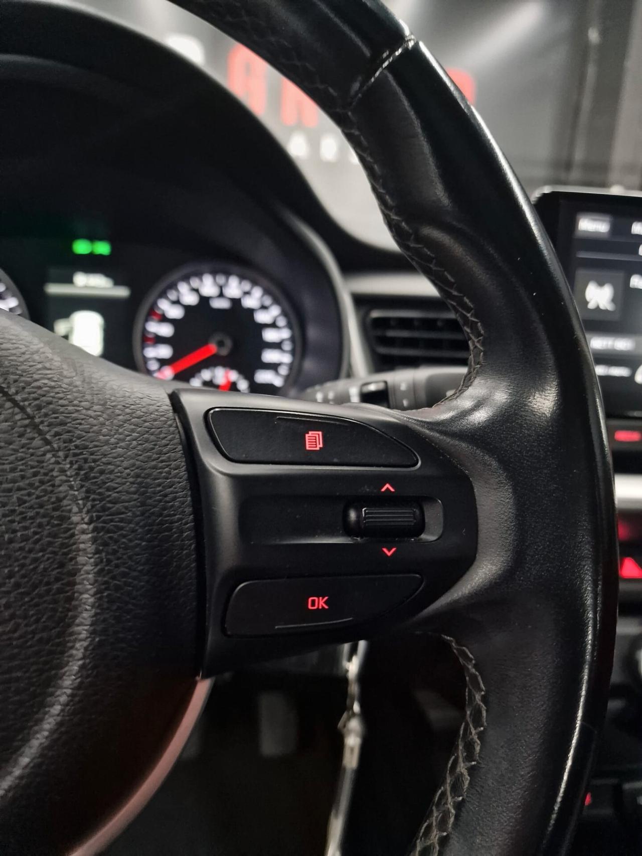 Kia Stonic 1.0 T-GDi 100 CV MHEV MT Urban Special Edition