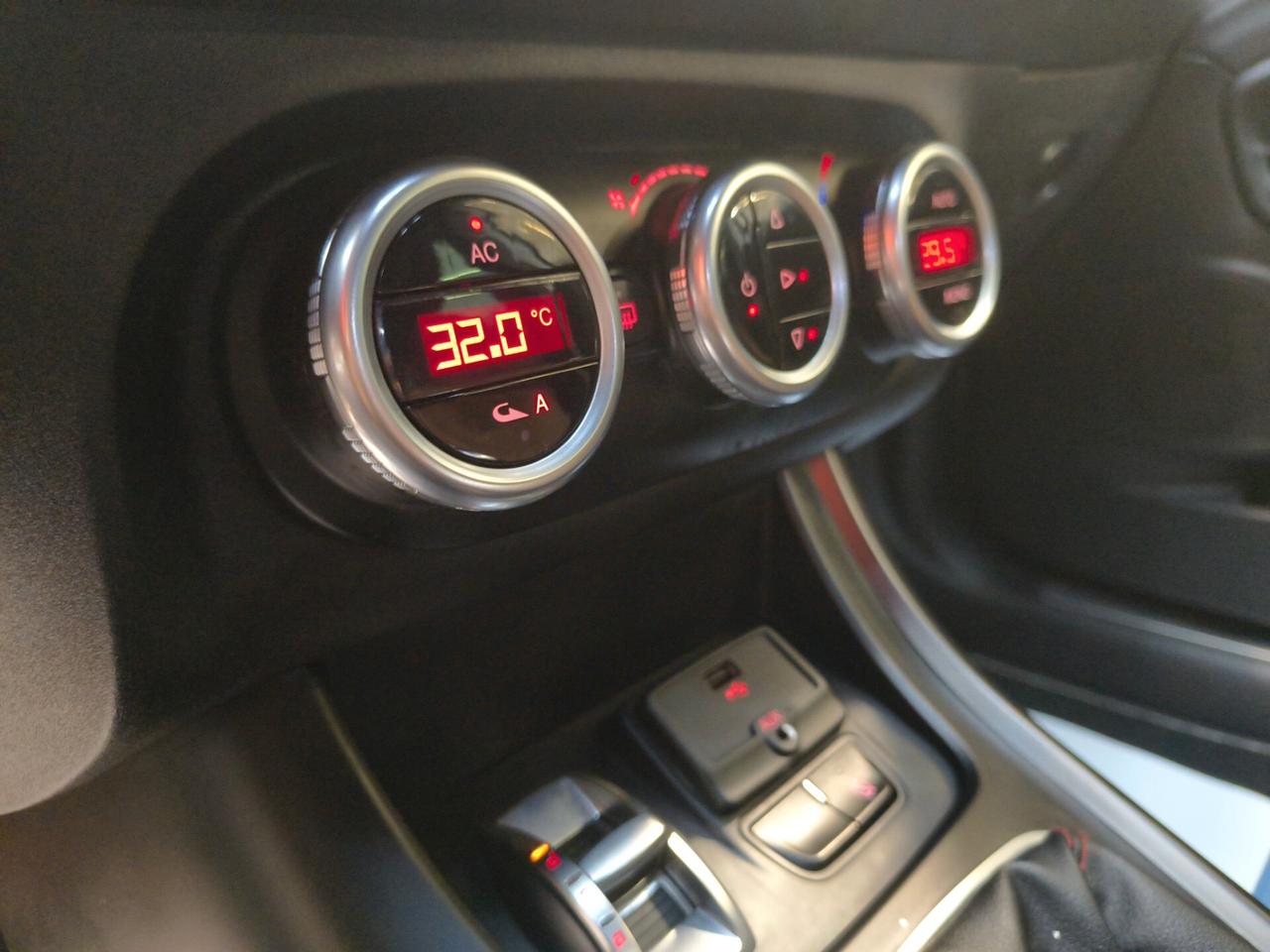 Alfa Romeo Giulietta 2.0 JTDm-2 150 CV Distinctive