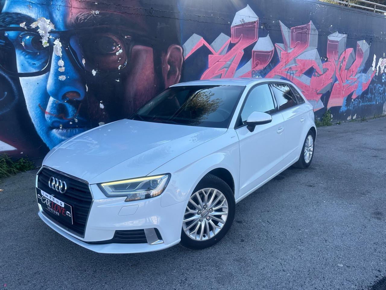 Audi A3 SPB 1.6 TDI/NAVI/LED/SENSORI