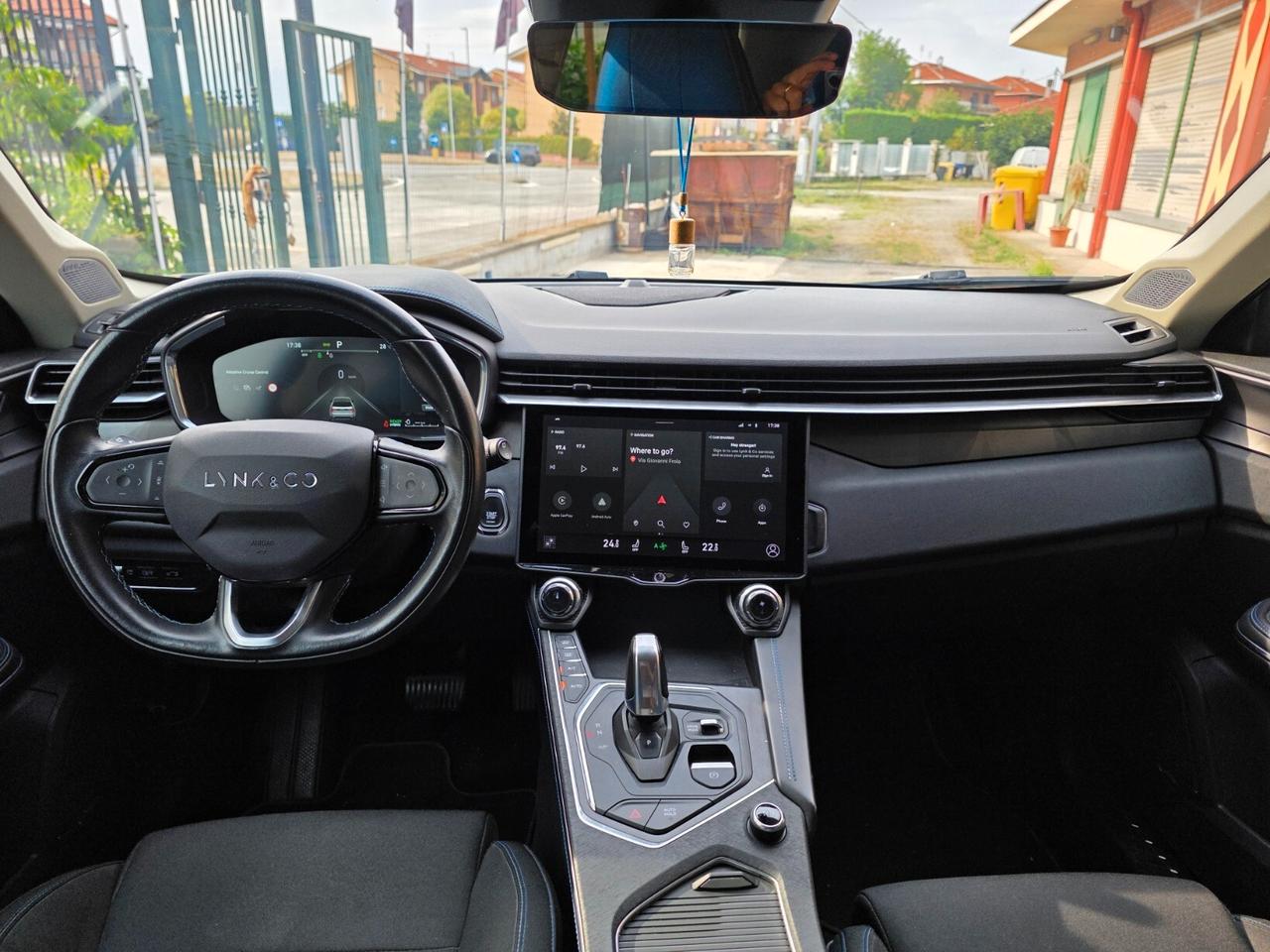 Lynk&co 01 PHEV