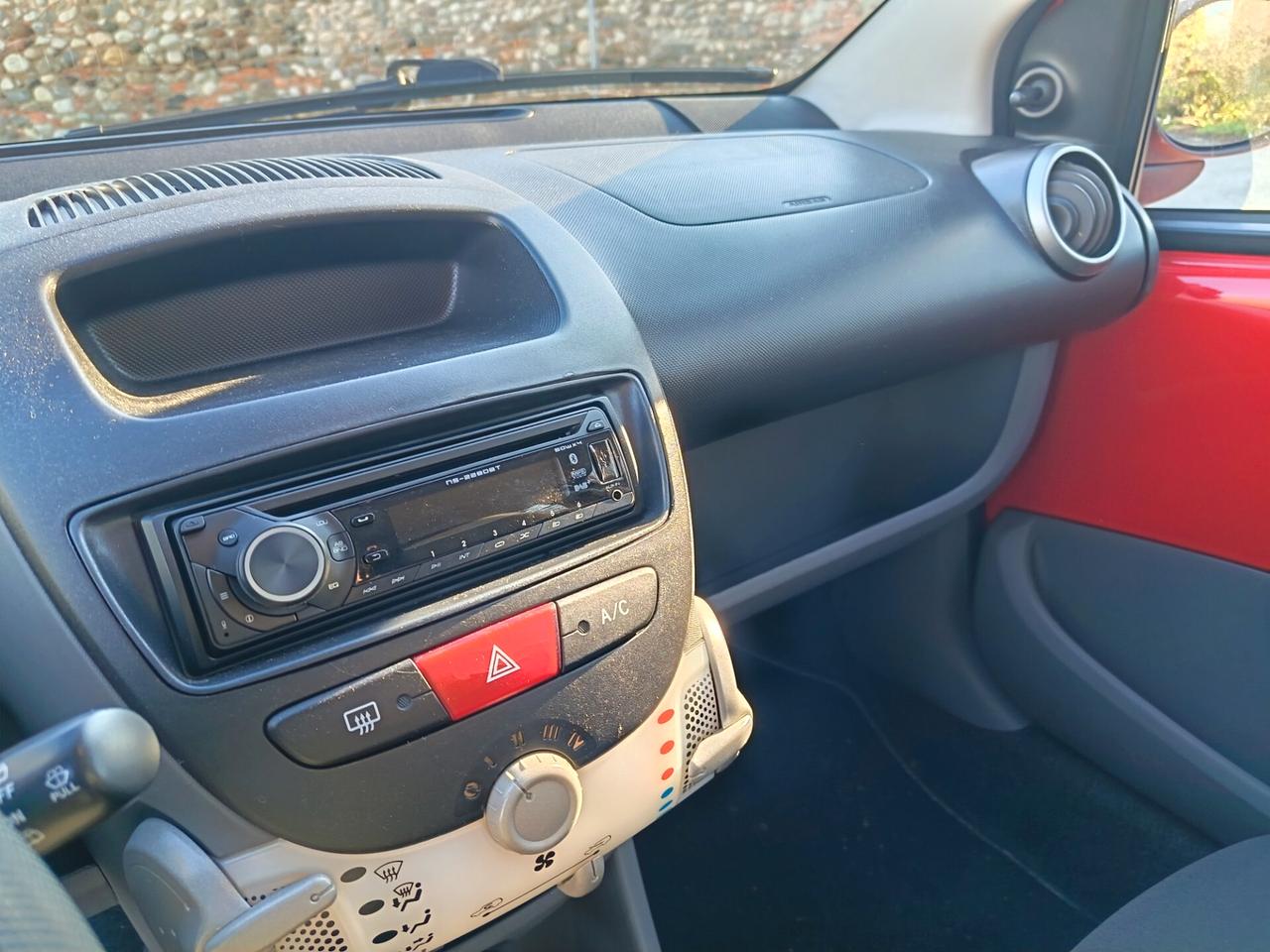 Toyota Aygo 1.0 12V VVT-i 3 porte Sol