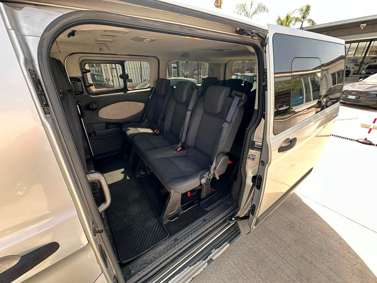 Ford Tourneo Custom 2.0 TDCi 130CV 9 POSTI
