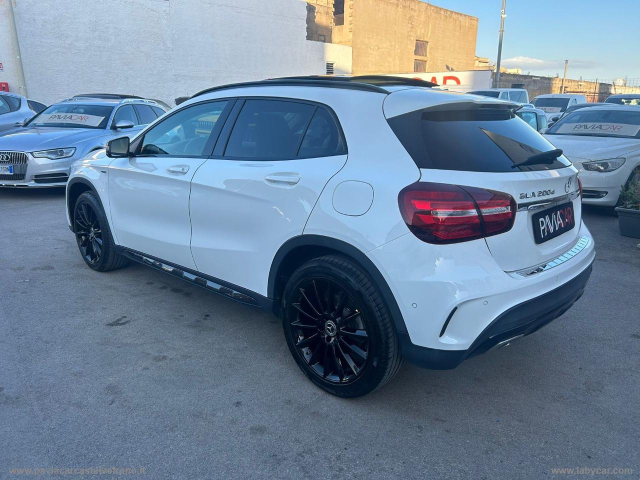 MERCEDES-BENZ GLA 200 d Automatic 4Matic Premium NIGHT EDITION