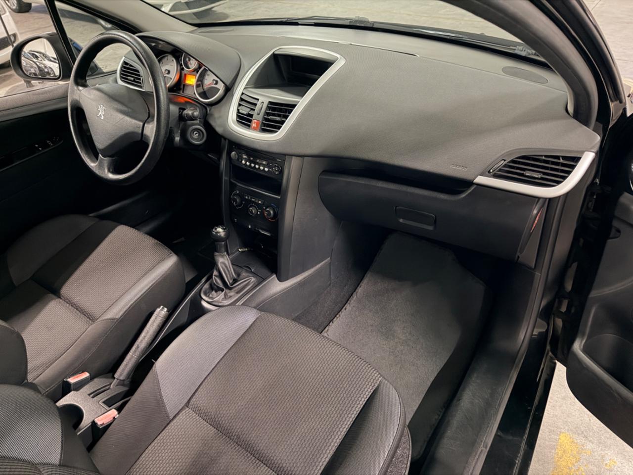 Peugeot 207 1.4 8V 75CV 5p. X Line ECO GPL