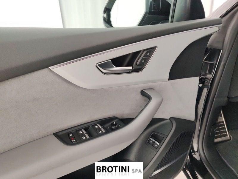 Audi Q8 55 TFSI e quattro tiptronic S-Line Sport