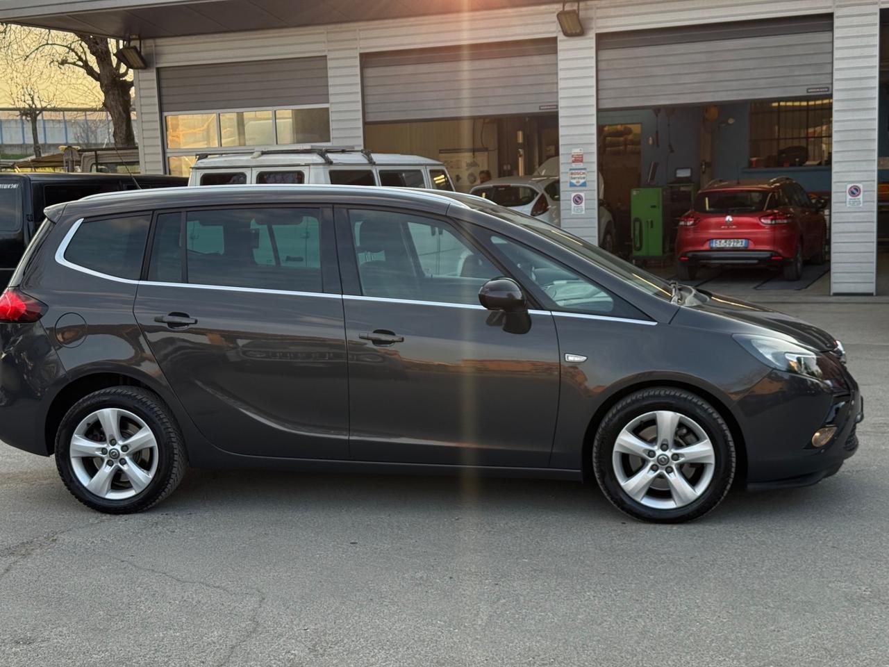 Opel Zafira Tourer 1.4 Turbo 140CV GPL Cosmo