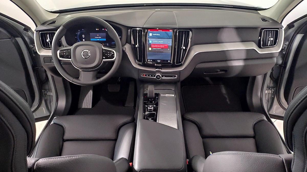 VOLVO Xc60 T6 Plug-In Hybrid Awd Automatico Plus Dark