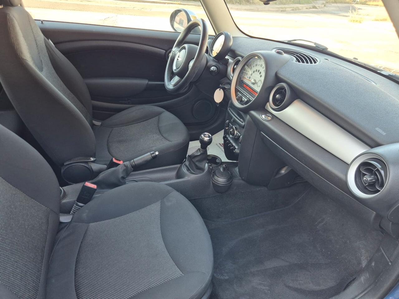 Mini 1.6 16V One (55kW)