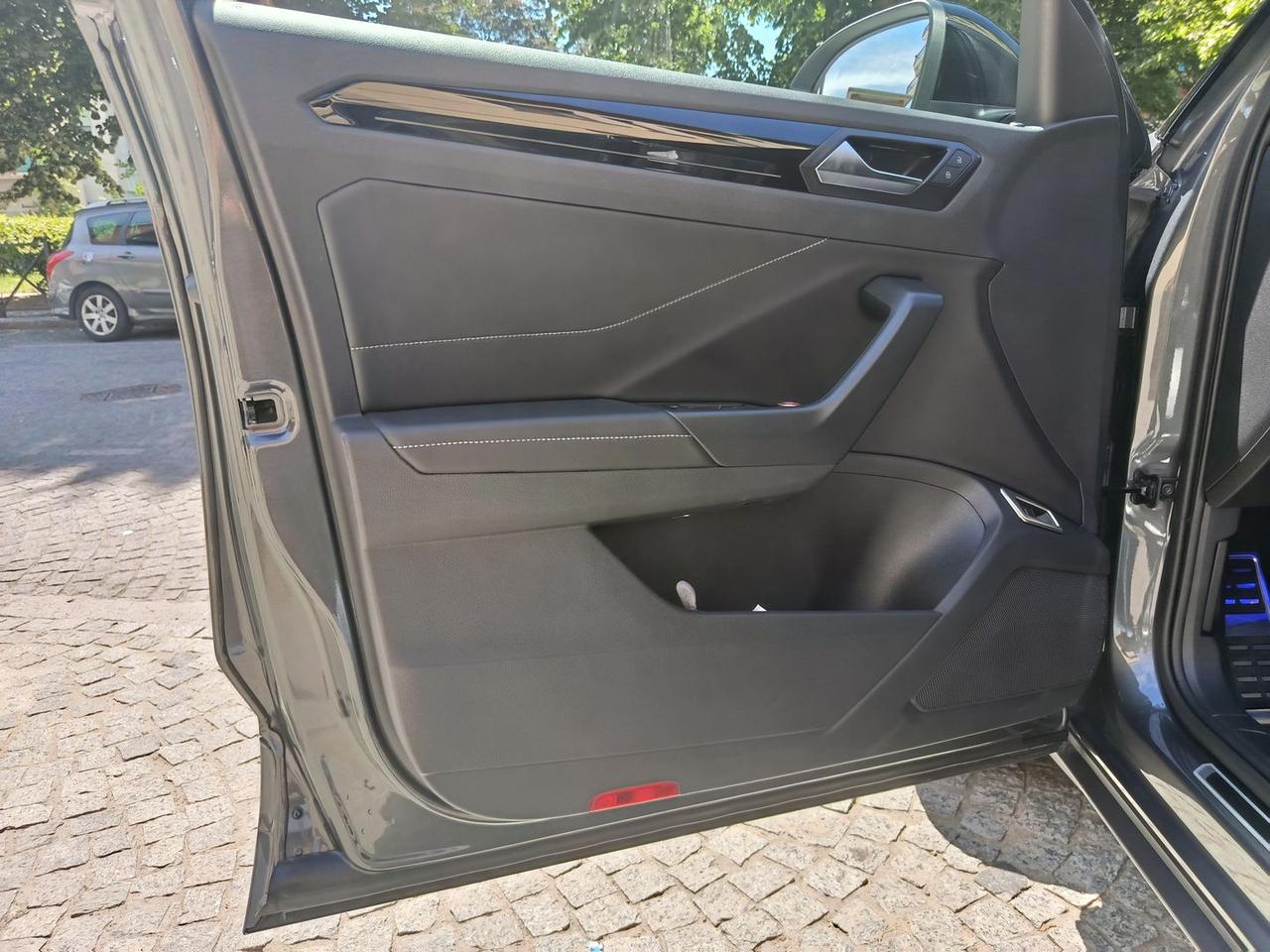 Volkswagen T-Roc R Line Plus 1.5 TSI #10942
