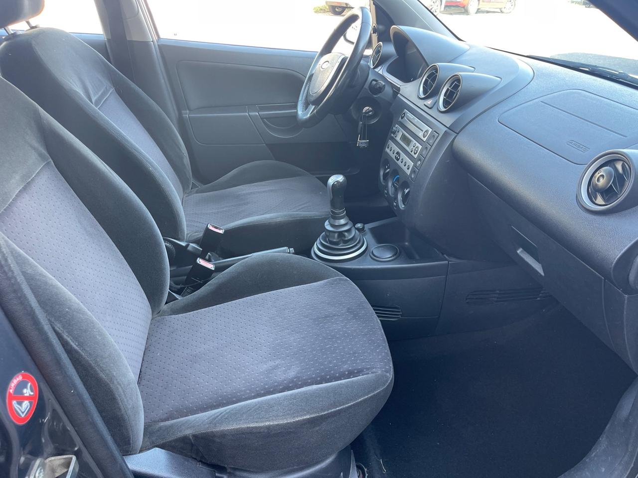 Ford Fiesta 1.2 16V 5p.Ghia euro4 neopatentati