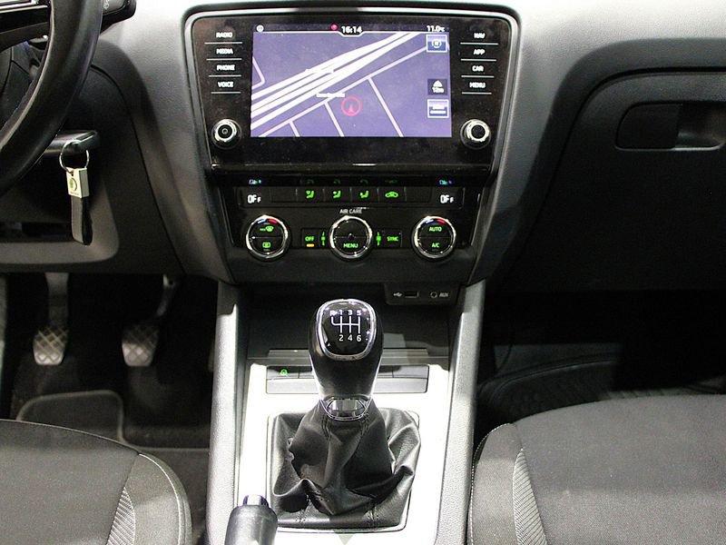 Skoda Octavia Octavia 1.4 TSI DSG Wagon Executive G-Tec