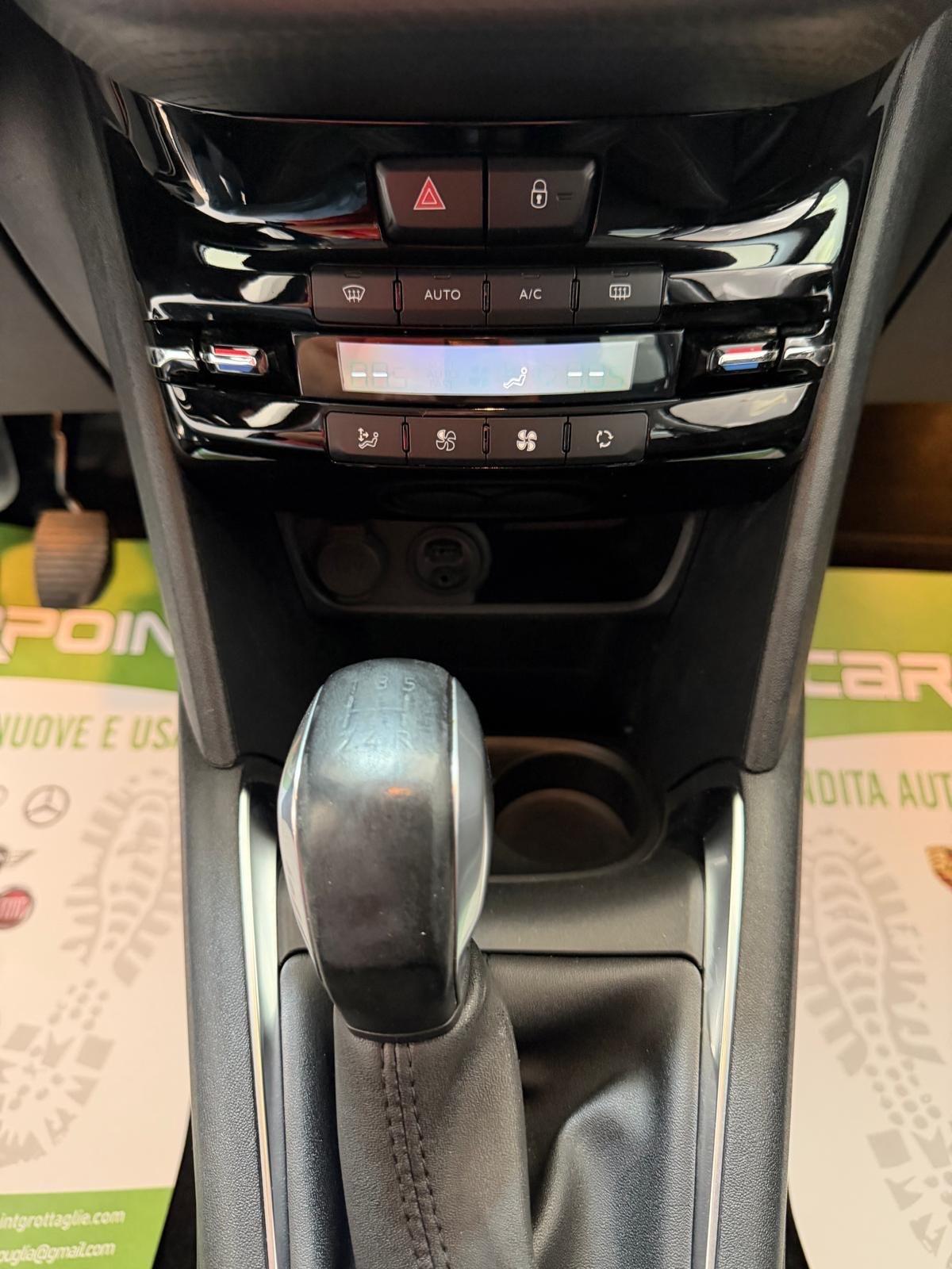Peugeot 208 PureTech 82 5 porte Access