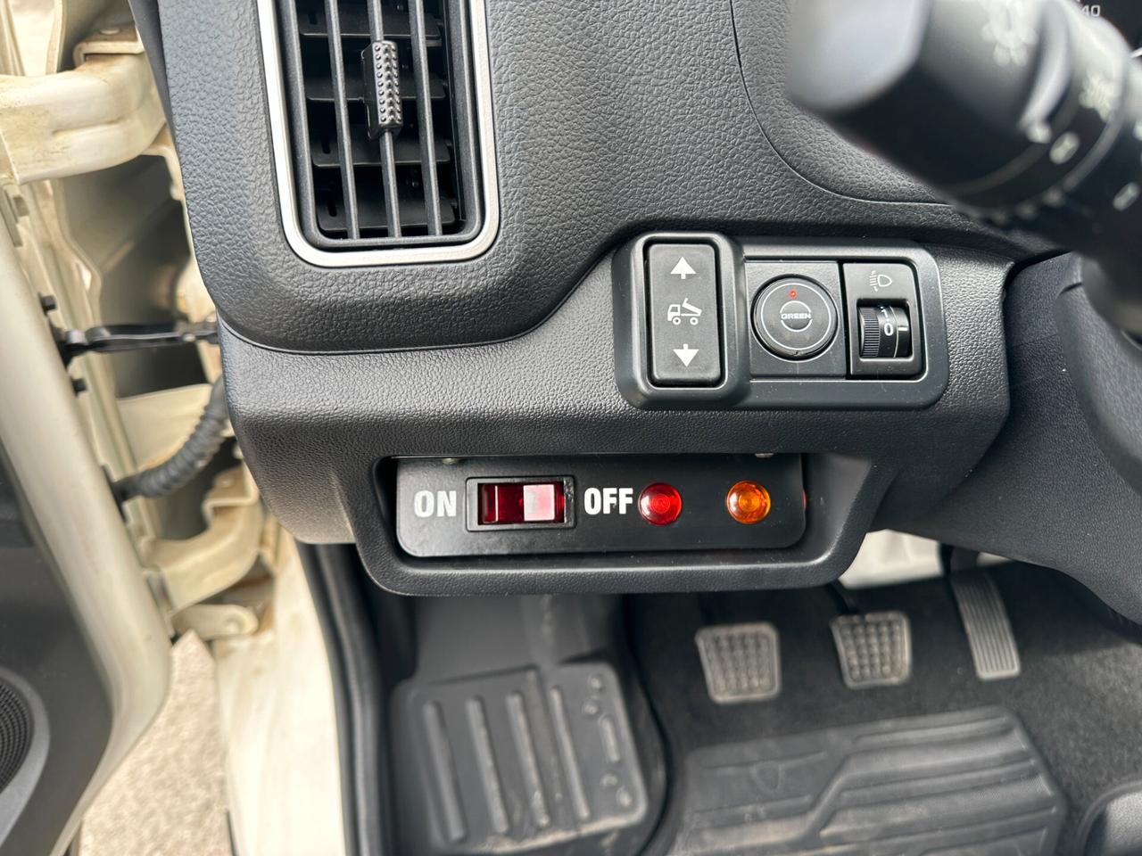 Piaggio Porter NP6 TWB CHAS 325 LR LPG TOP WHITE