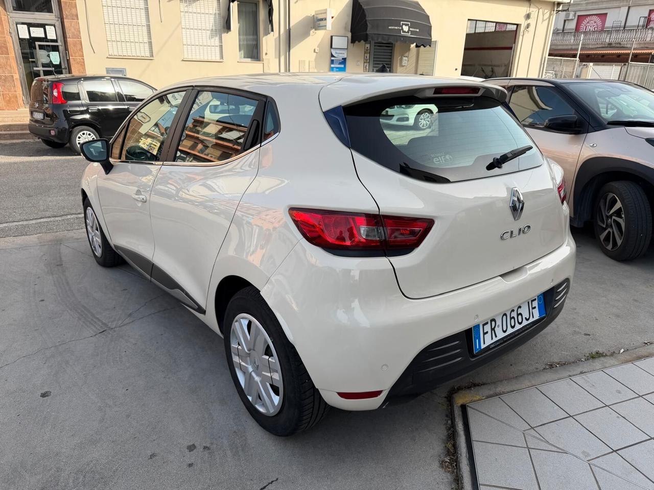 Renault Clio 75CV 5 porte
