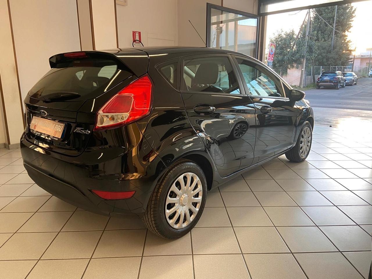 Ford Fiesta 1.5 TDCi 75CV 5 porte Titanium