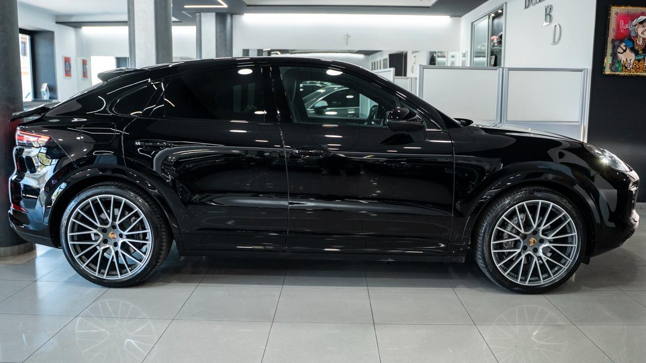 Porsche Cayenne COUPE 3.0 E-HYBRID TIPTRONIC 21" TETTO PANORAMICO PACK CHRONO BOSE SEDILI SCARICHI S