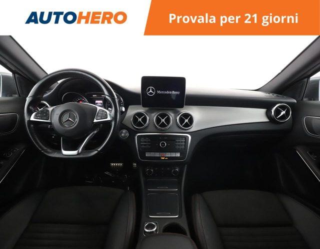 MERCEDES-BENZ GLA 180 Premium